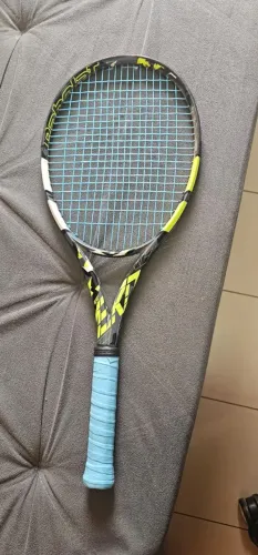 Raquete Pure Aero 100 3 meses de uso.