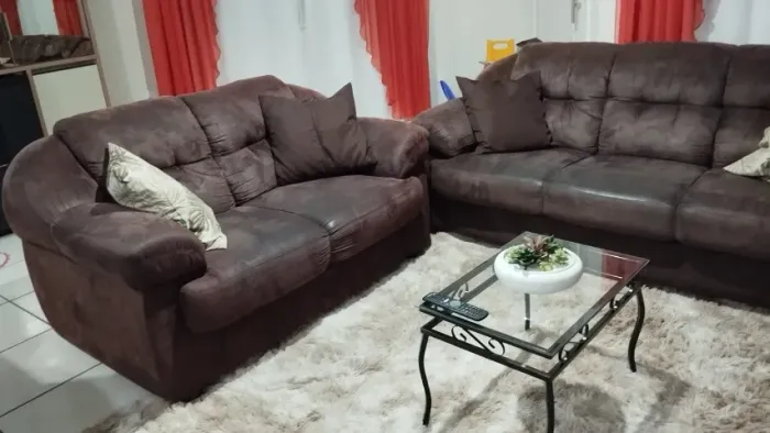 Conjunto Sofá 5 Lugares (2 e 3) Marrom - Usado em Ótimo Estado