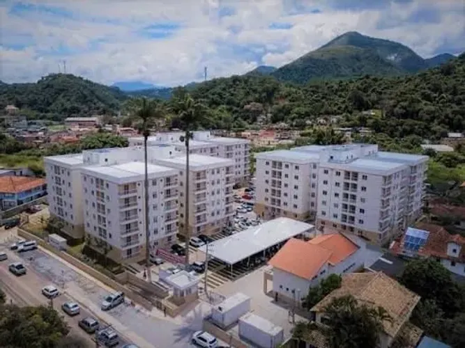 Corrêas - Apartamento com 2 quartos, garagem.
