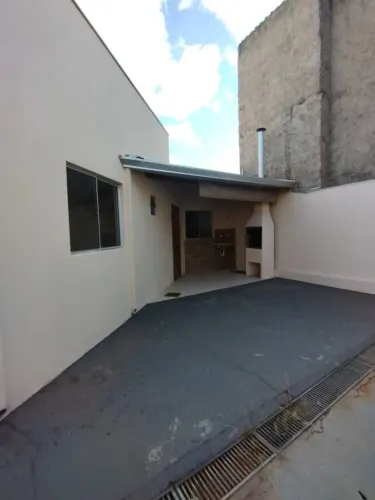 Aluga casa Perto Colegio Militar