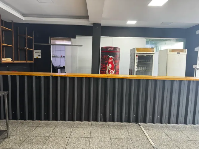 Balcão de 6 Metros De Tábua Prancha