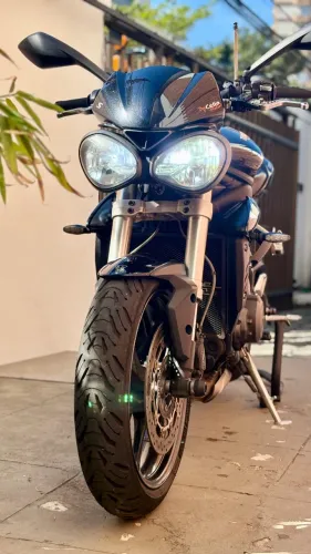 Triumph Street Triple 765 S Recém Revisada