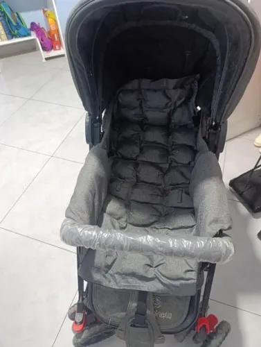 Carrinho de bebê