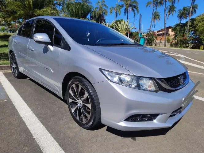 Honda Civic Sedan LXR 2.0 Flexone 16V Aut. 4P 2015