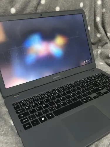 NOTEBOOK SAMSUNG i3 7 GERAÇÃO
