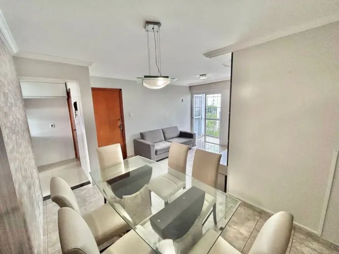 Apartamento mobiliado com 4 quartos pertinho da praia disponível para locação
