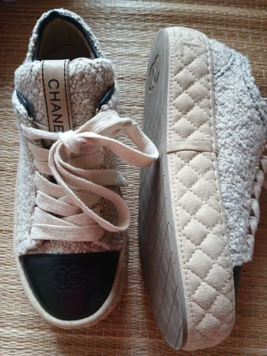 Tênis Chanel luxo