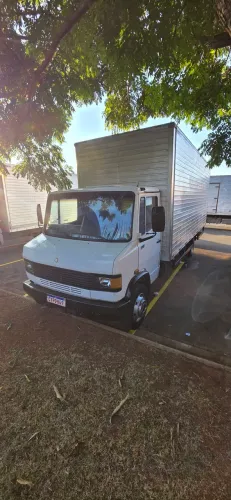 Mercedes 710 Bau Ano 1998
