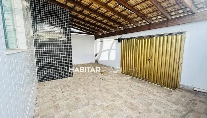 Àrea privativa com 02 quartos à venda Bairro Candelária.