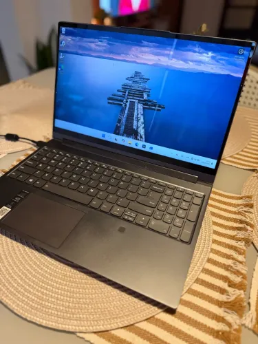 Lenovo Yoga C940-15IRH (2-em-1, tela dobra 360°, touch)