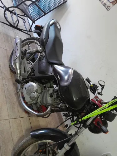 Moto 4.000