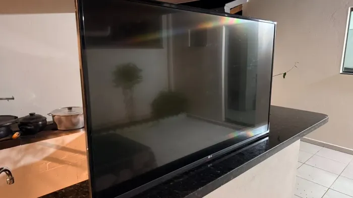TV LG 43 para retirada de peças