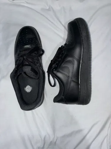 Air Force 1 preto