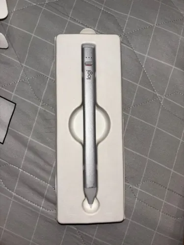 Apple Pencil - Caneta Logitech Crayon USB-C para iPad