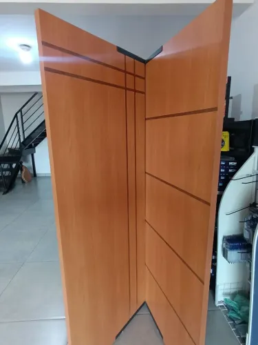 Portas e Portais/ Fechaduras e Dobradiças