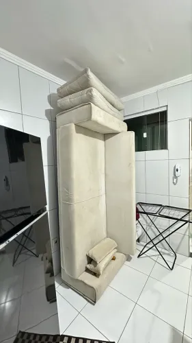 Sofá três lugares