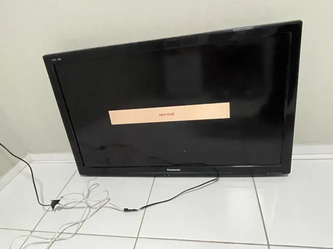 Televisão NÃO smart 40