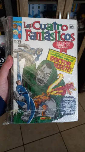 Omnibus Marvel Quarteto Fantástico ou Nick Fury
