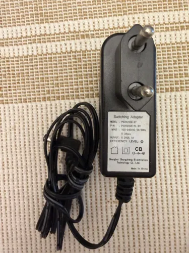 Fonte de alimentação chaveada (Switching Adapter), original