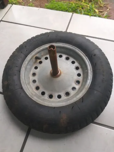 Roda carrinho de mão