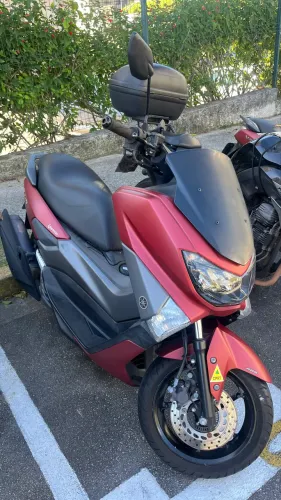 Moto Nmax 2019 21km + 2 capacetes 58M
