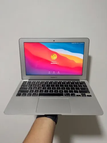 MacBook Air "11.6" (2013) | 4 GB | 128 SSD | Silver (Prata)