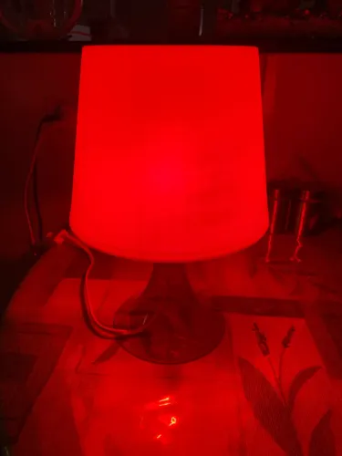 Abajur vermelho Tok Stock 30 cm alt/ 20 larg