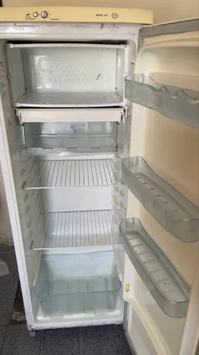 Geladeira Eletrolux 127v