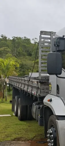 Carroceria de Madeira 8.5 metros 