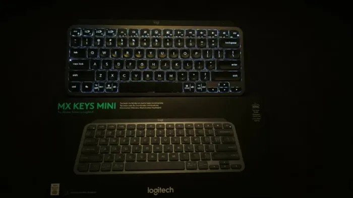 Teclado Logitech MX Keys Mini Grafite Preto Cinza Branco Rosa