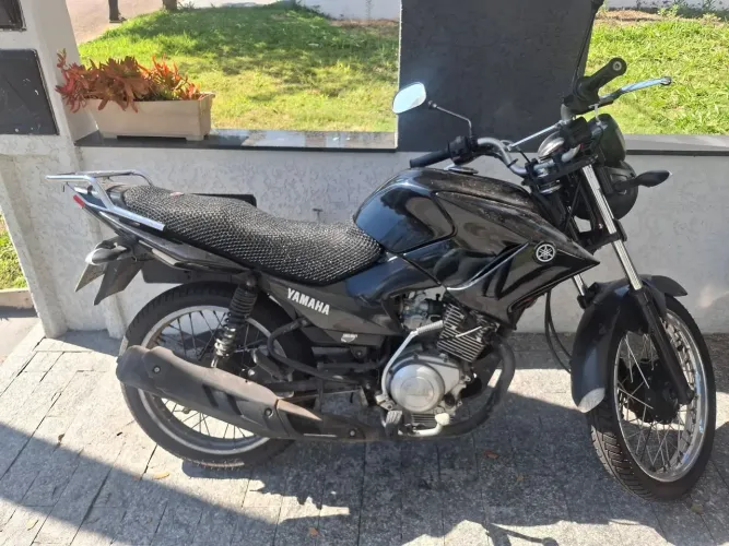 Vendo YBR Factor