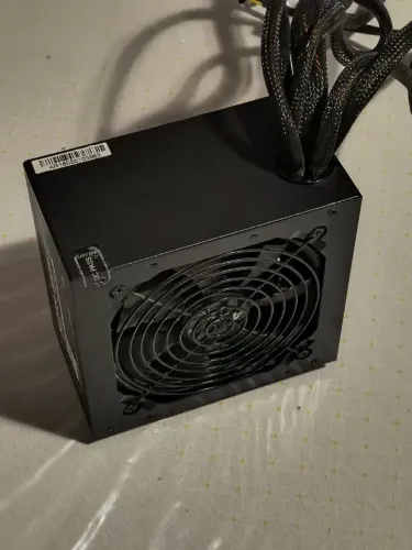 Fonte De Alimentação Aerocool Kcas 400w Preto