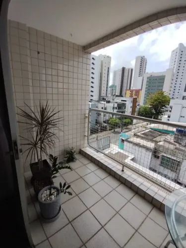 Imóvel para venda possui 83 metros quadrados com 2 quartos em Boa Viagem - Recife - PE