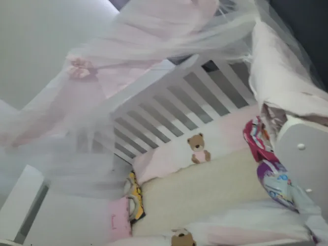Berço que vira cama