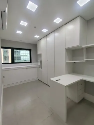 ALUGO SALA 72 MTS CEO , LINDA ,AR CONDICIONADO SPLIT ,COPA ,8 ESPAÇOS ATENDIMENTO,1 VAGA D