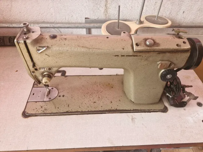 Maquina de costura