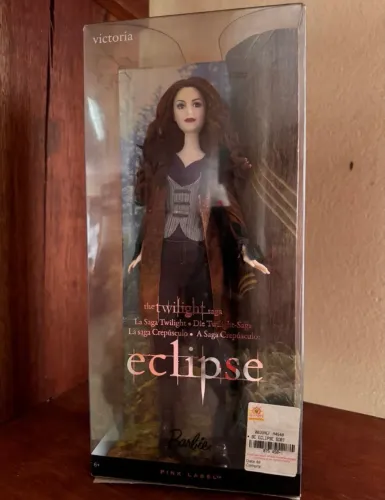 PROMOÇÃO MALUCA Barbie Collector Victoria da saga Crepúsculo: Eclipse