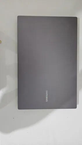 Samsung Book 4 com placa dedicada