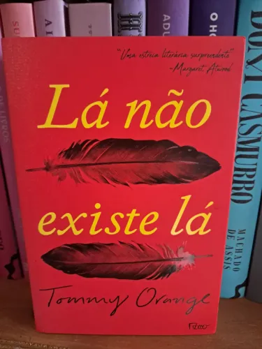 Livro Lá não existe lá