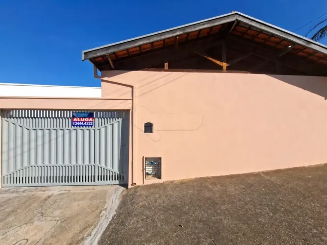 Casa residencial com 02 quartos na Vila Cristóvam