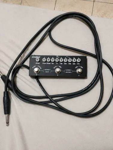 ? Pedaleira Cuvave Cube Baby - Multi efeitos Para Guitarra + Cabo p10