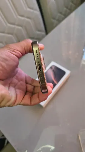 iPhone 16Pro Desert 128Gb