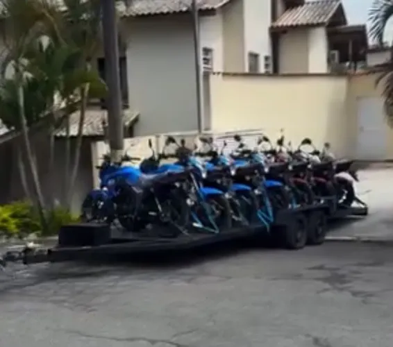 Carreta reboque pra 13 motos 