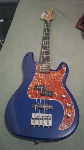Baixo strimberg PJ Luthier 