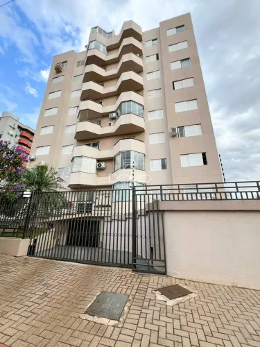 Apartamento com 1 suíte e 2 quartos no Centro - Cascavel - PR