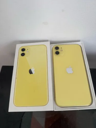 11 64GB todo original na caixa! Não troco!
