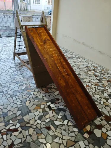 Escorregador Infantil de Madeira