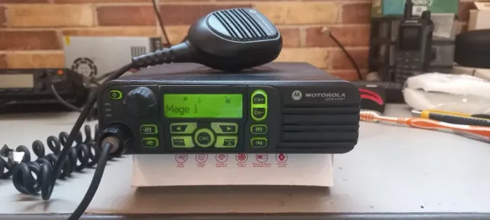 MOTOROLA DGM 6100+ VHF