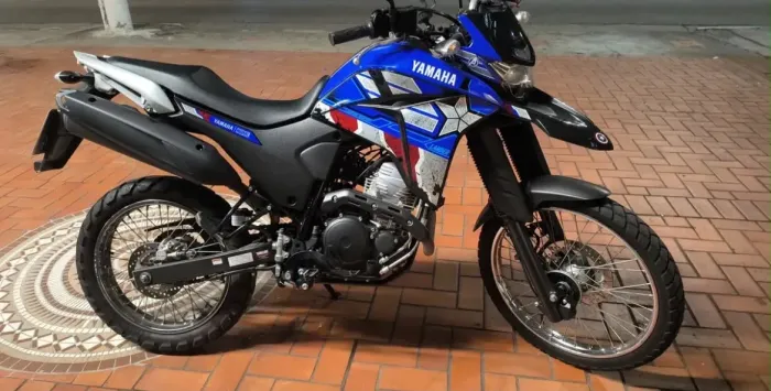 Yamaha XTZ 250 Lander Capitão América Flex ABS 2023