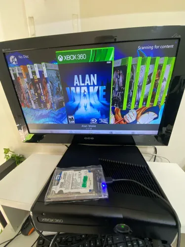 Xbox 360 com mais de 50 jogos
